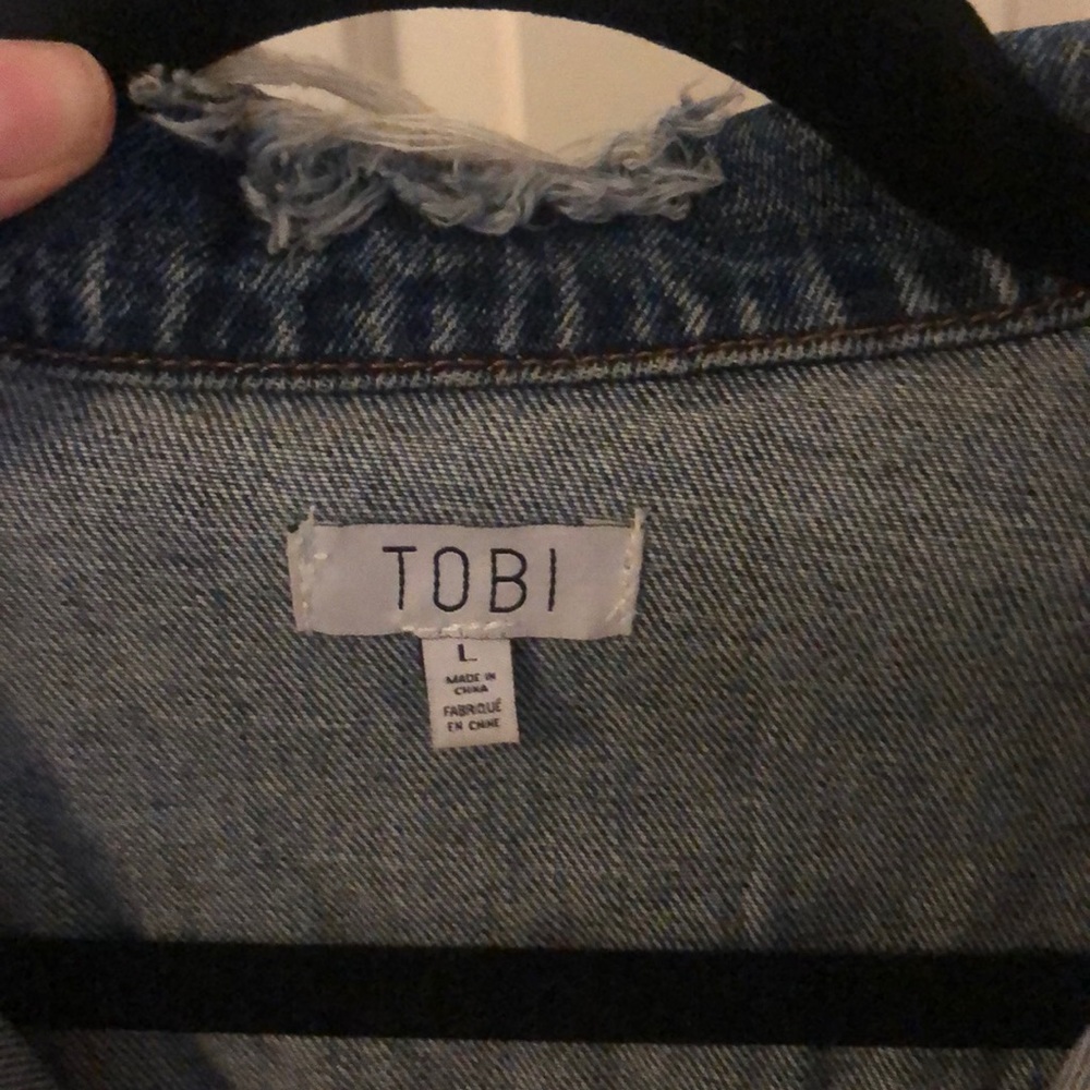 Distressed denim jacket - Picture 5 of 6